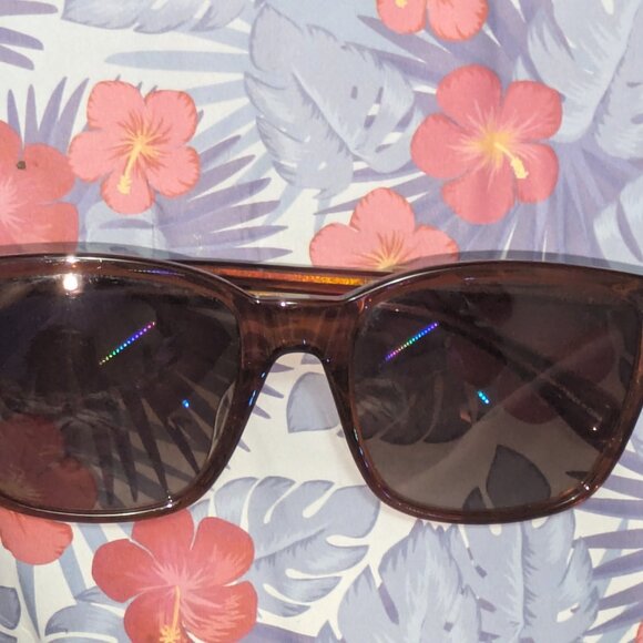 Katespade sunglasses - Picture 2 of 8